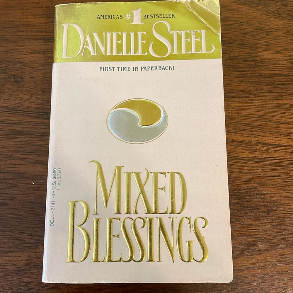 Danielle Steel novel Mixed Blessings. Used good condition